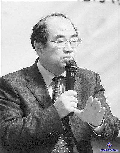 长江日报:《高考1977》三代人同一个“拐点”