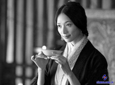 林志玲《赤壁》奉茶照在日本变戒酒海报