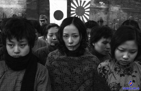《南京》剧照曝光江一燕展示黑白凄美(图)