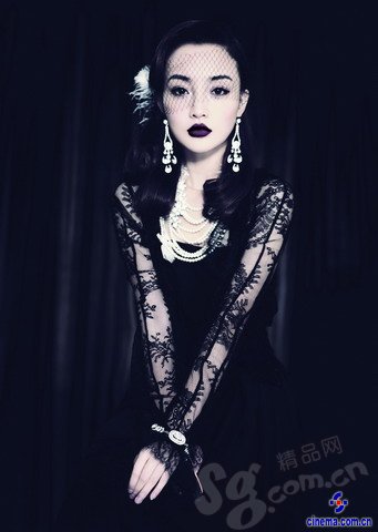 李小璐复古写真《七天爱上你》圆童话梦(组图)
