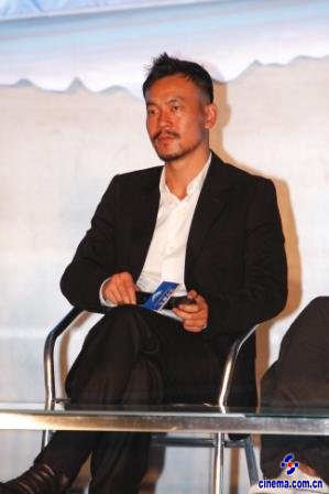 三大影帝齐聚《让子弹飞》发布会廖凡亮相(图)