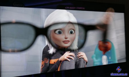 沉重的眼镜是3D未来发展的一大“绊马索” 从《阿凡达》看3D电影未来的发展趋势(图)