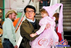 本文配图均为《邻家特工》剧照 成龙新片《邻家特工》搞笑观众嫌短不过瘾(图)