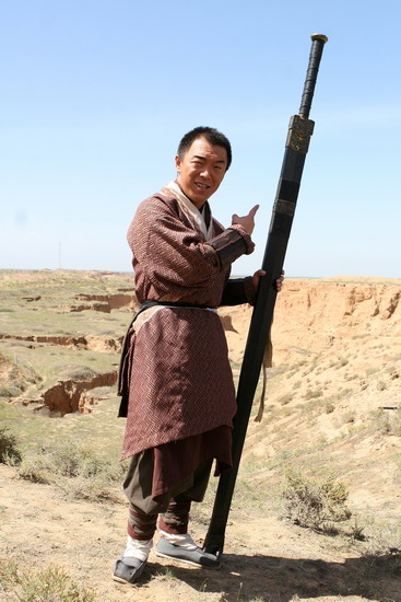 《越光宝盒》恶搞周瑜诸葛亮黄渤痛揍曾志伟