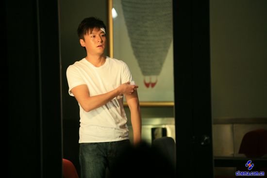 《婚约》试映会朱雨辰被喻为真人版“灰太狼”