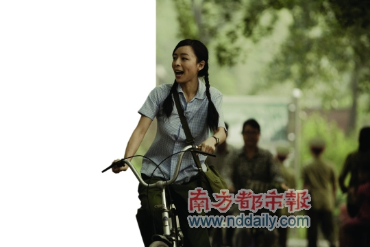 《唐山大地震》香港首映观众有笑有泪(图)
