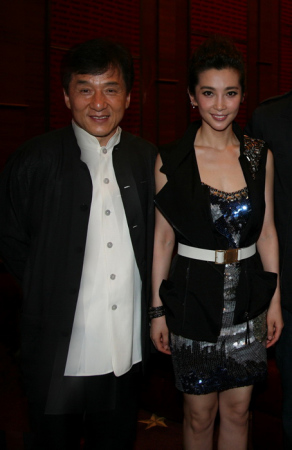 成龙李冰冰曾合演过《功夫之王》 ,但演夫妻,这还是头一遭 《辛亥革命》成龙当总导演李冰冰将任出品人